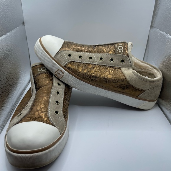 Ugg Australia Laela Leather Sheepskin Womens Gold Tan Slip On Low Top Boho 9 - Picture 1 of 12